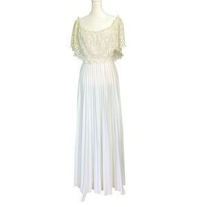 Vintage Pleated Lace Maxi Gown Dress White Cream‎ Empire Waist Cape (Size XS/S)